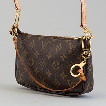 POCHETTE, Louis Vuitton.