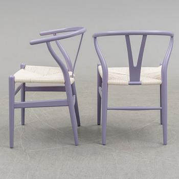 HANS J WEGNER, karmstolar, ett par, "Y-stolen", Carl Hansen & Søn, 2000-tal.