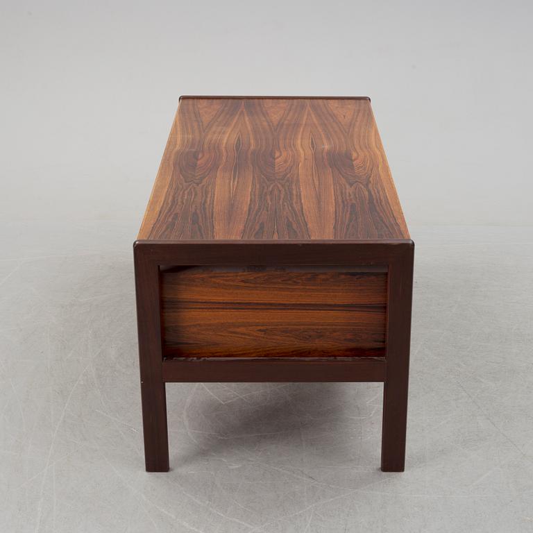 A palisander veneered desk by Dyrlund-Smith, Denmark, 1960's.