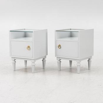 A pair of beside tables, 1920s/30s.