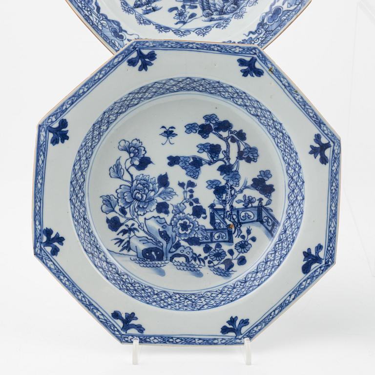 Tallrikar, 6 st, porslin, Kina, Qingdynastin, 1700/1800-tal.