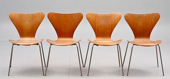 STOLAR, 4 st. "Sjuan", Arne Jacobsen för Fritz Hansen. 1900-talets andra hälft.