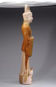 GRAVFIGURIN, lergods. Tang dynastin (618-907).