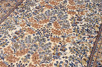 A Najafabad carpet, c. 335 x 255 cm.