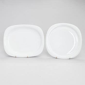 TIMO SARPANEVA, A 49-piece 'Suomi' tableware set in porcelain, Rosenthal Studio-linie, 1987-88. Design year 1976.