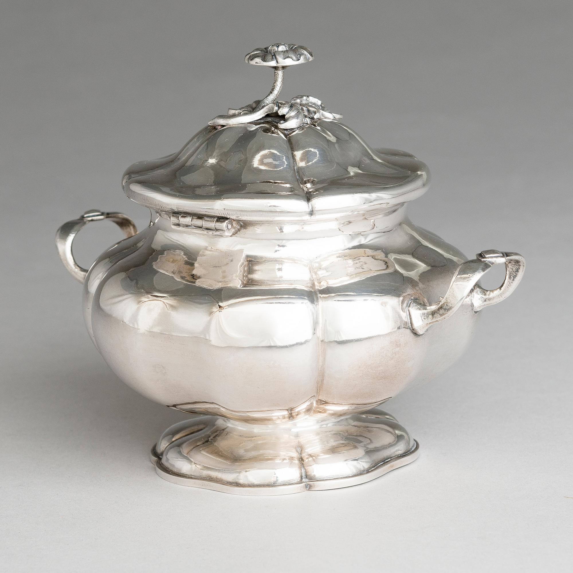CARL SIEWERS, sockerskål, silver, S:t Petersburg 1859.