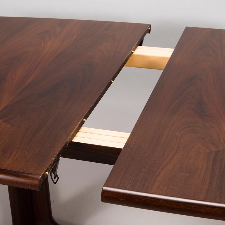 Danish 1980-90s Dining Table with eight Chairs.