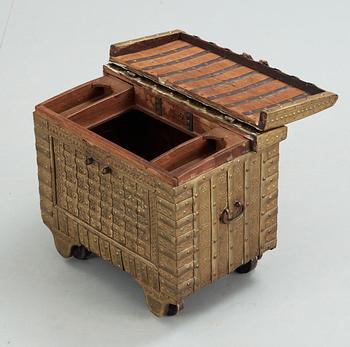 KISTA, moriskstil. 1800-talets senare del.