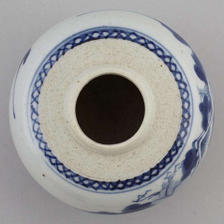 A blue and white jar, Qing dynasty, Qianlong (1736-95).