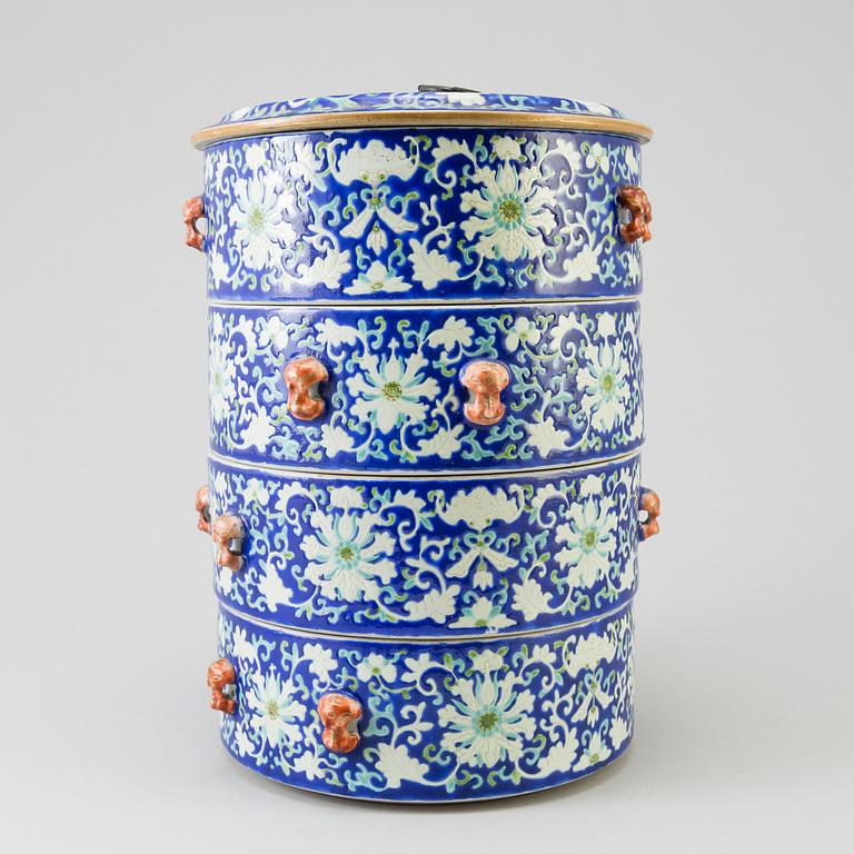 A Chinese polychrome porcelain food container, mid 20th century.