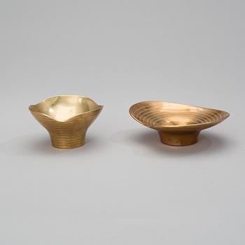 PAAVO TYNELL, TWO BOWLS. Stamped Taito Oy. 1940-/50s.