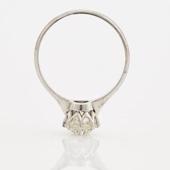 A old-cut diamond ring.