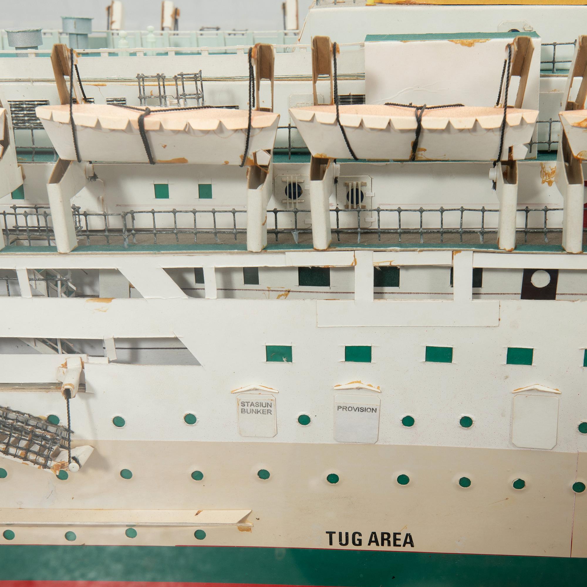 Model boat "MF Kambuna" 1984 Jos L Meyer.