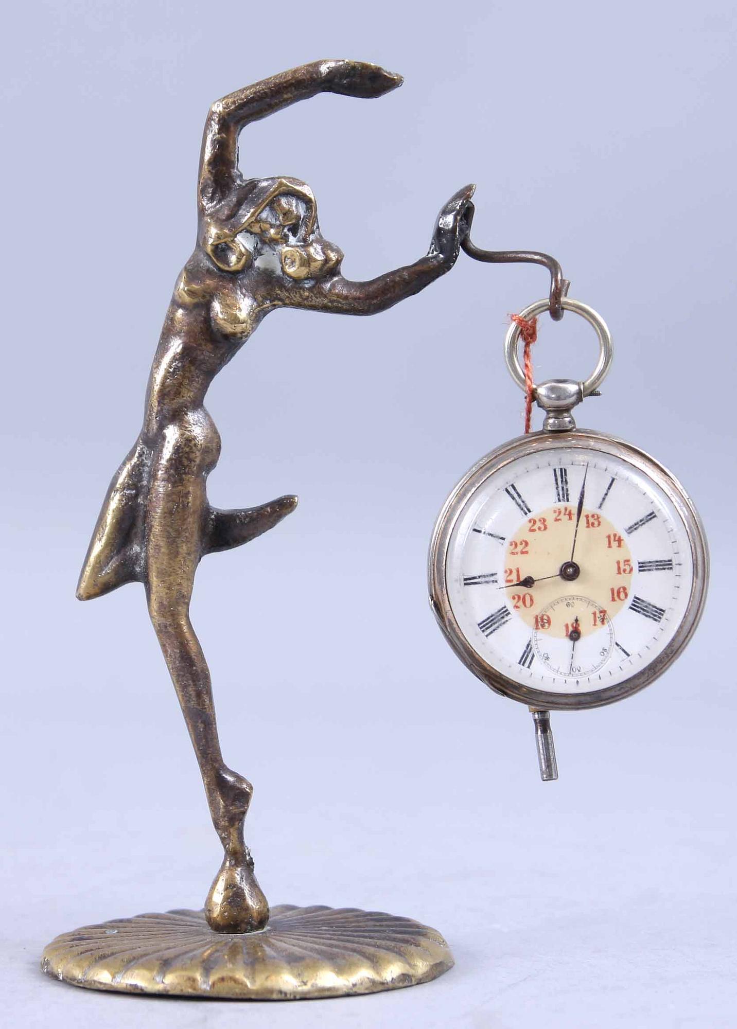 LJUSSTAKAR, ett par samt KLOCKSTÄLL.