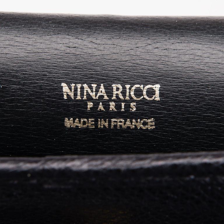 LAUKKU, Nina Ricci.