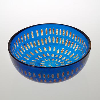 A Sven Palmqvist Ravenna glass bowl, Orrefors 1975.