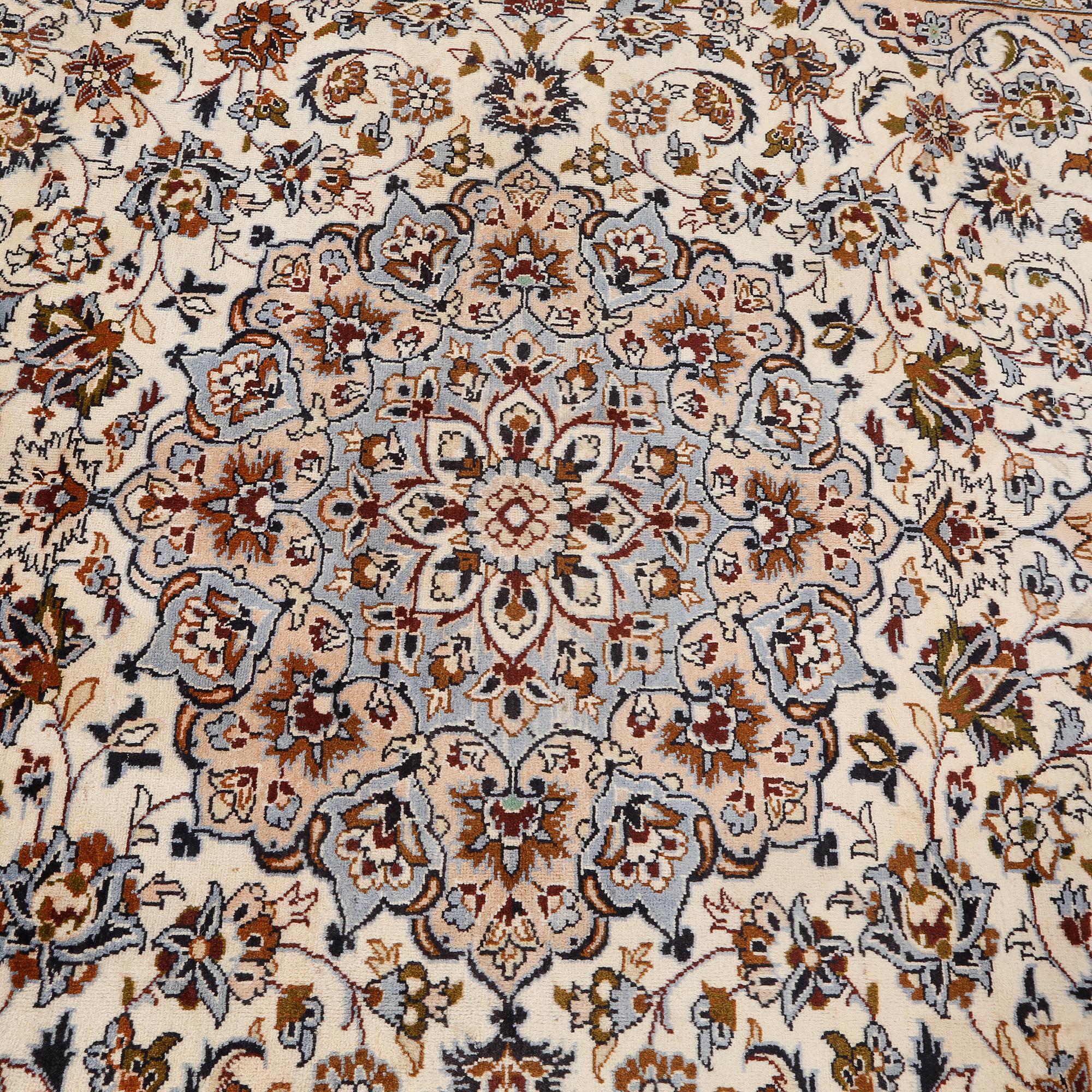 MATTA, Keshan, 1900-talets senare del, ca 355x253 cm.