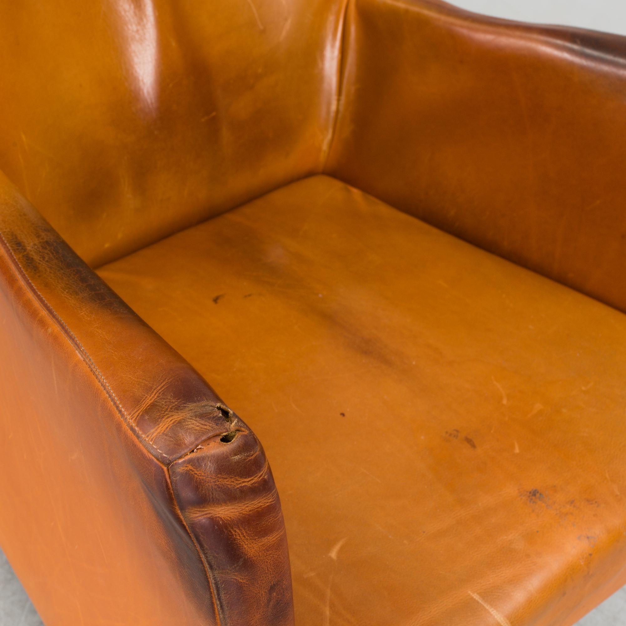 A 'Windy' leather armchair from Montis, Holland, second half of the 20th Century.