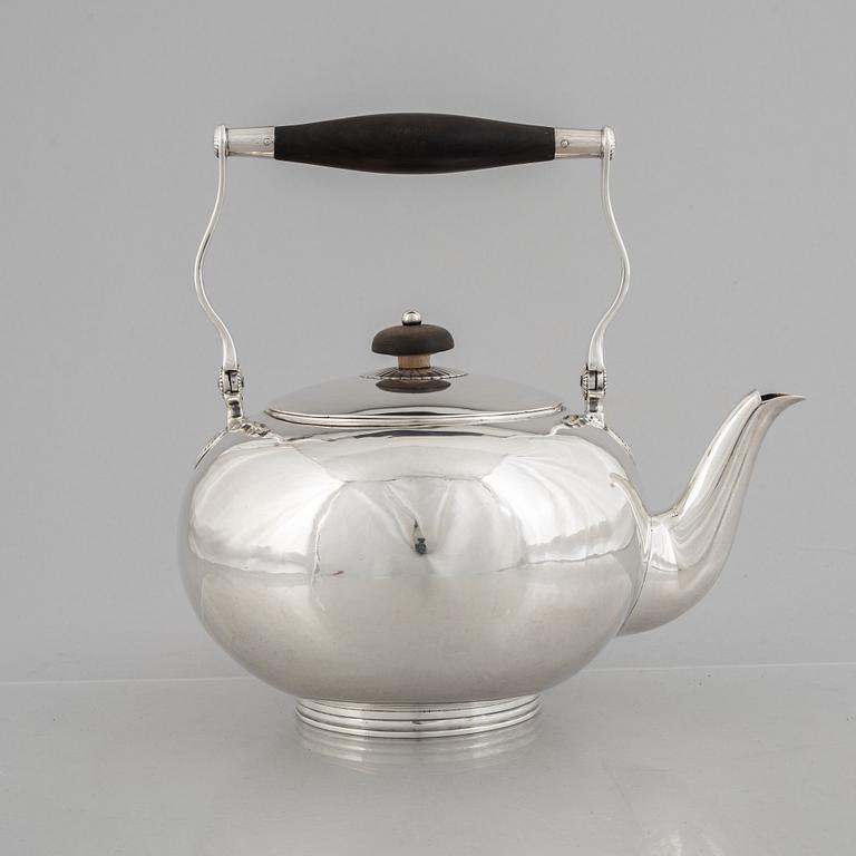 A silver teapot, Netherlands 1836.