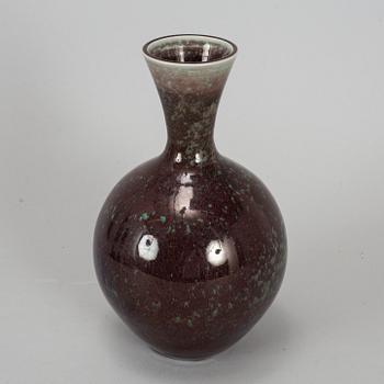 BERNDT FRIBERG, a stoneware vase, Gustavsberg studio, Sweden 1978.