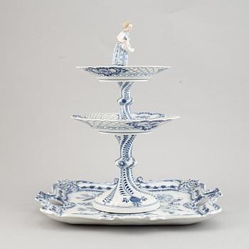 A Porcelain tray and cake stand, Meissen, 20th Century.