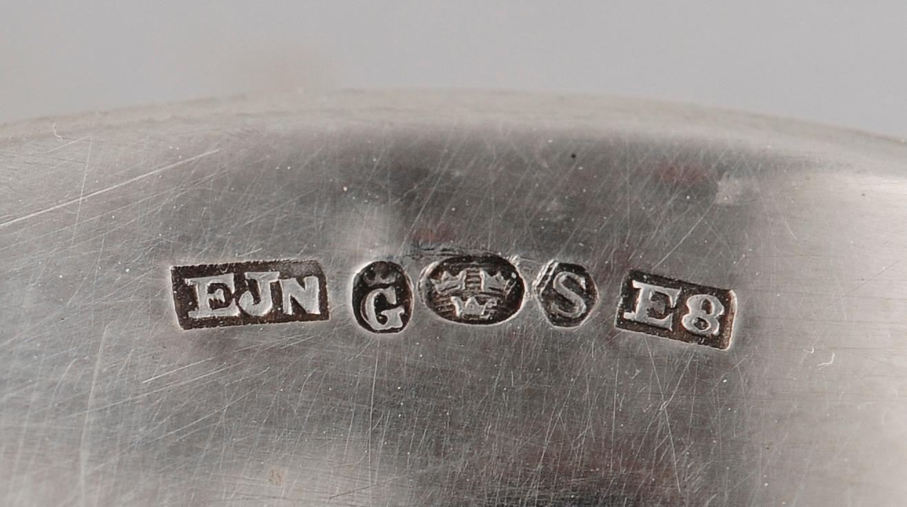 SKÅL SAMT FAT, silver. Vikt ca 210 g.