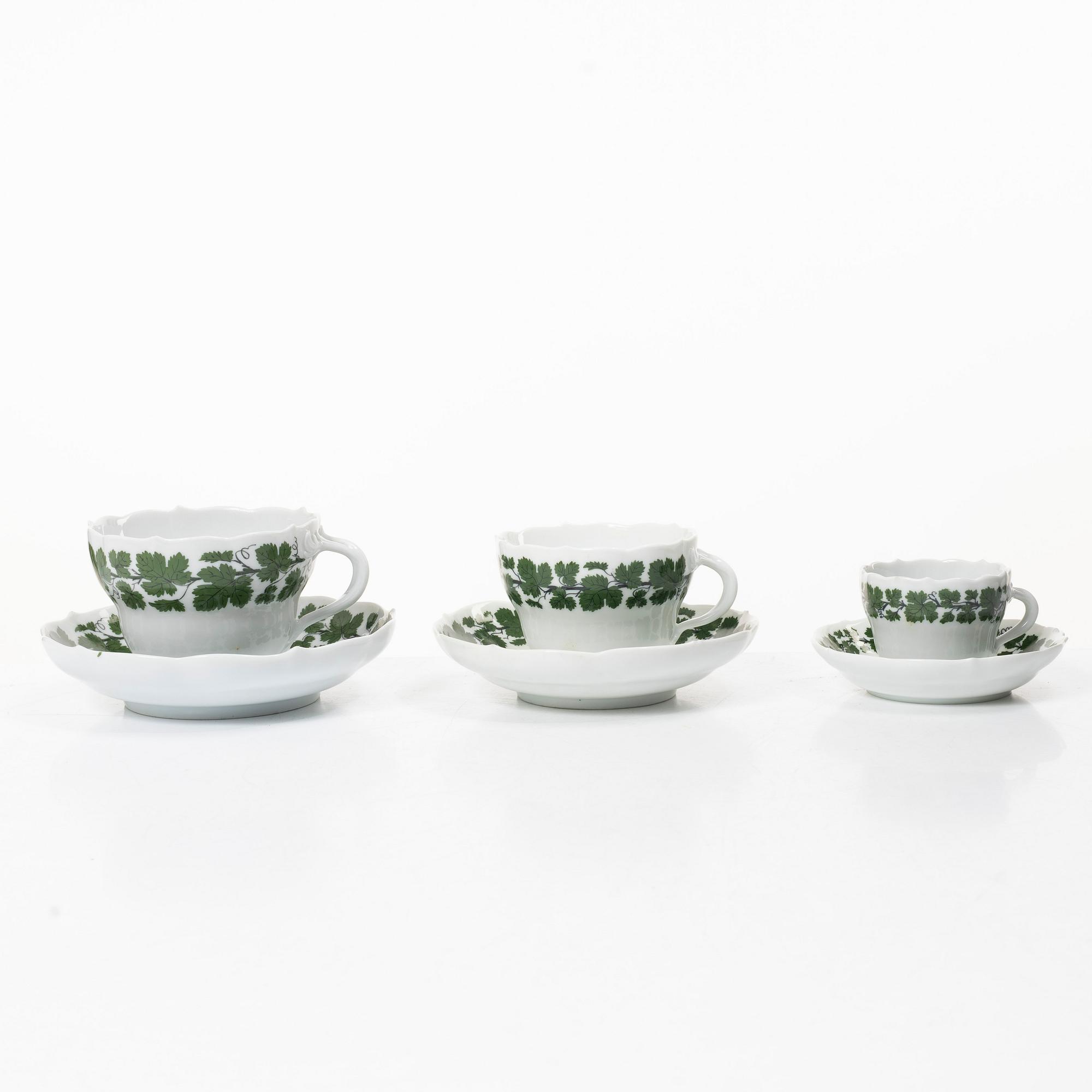 A 117 part service, Meissen, first half of the 20th century.