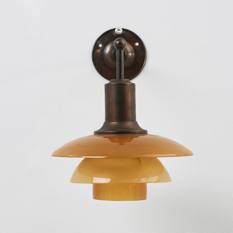 Poul Henningsen, "PH-2/2" väggarmatur, Louis Poulsen, Danmark 1930-tal.