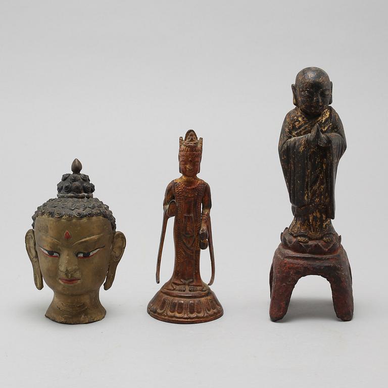 Three oriental sculptures from the 19/20th century.