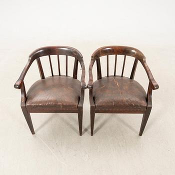 Fåtöljer ett par omkring 1900.