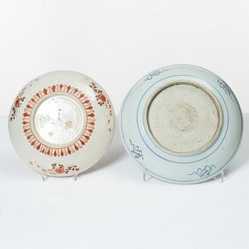 Six porcelain plates and dishes, Japan and China, 18th-19th century.