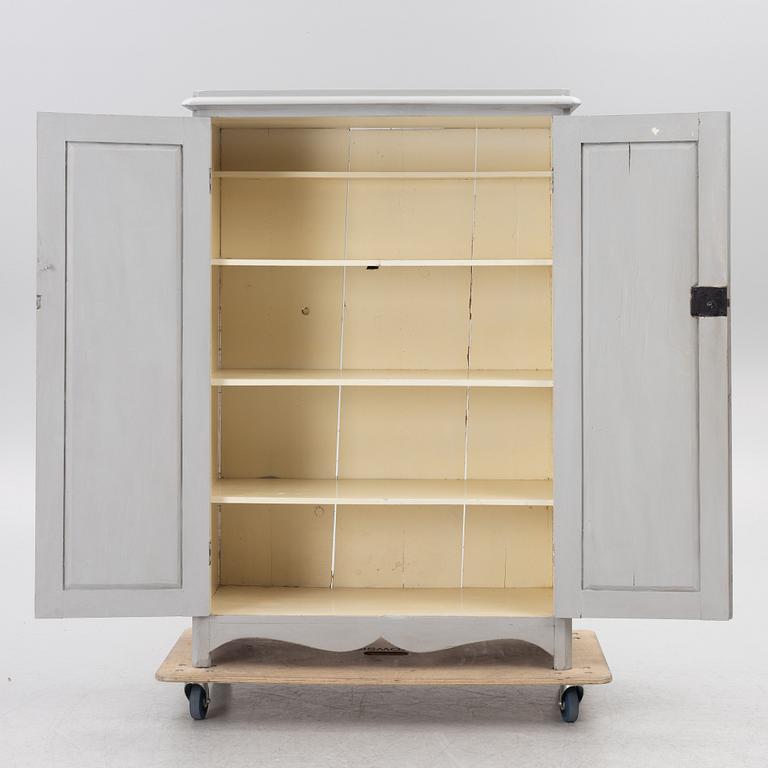 Cabinet, 19th century.