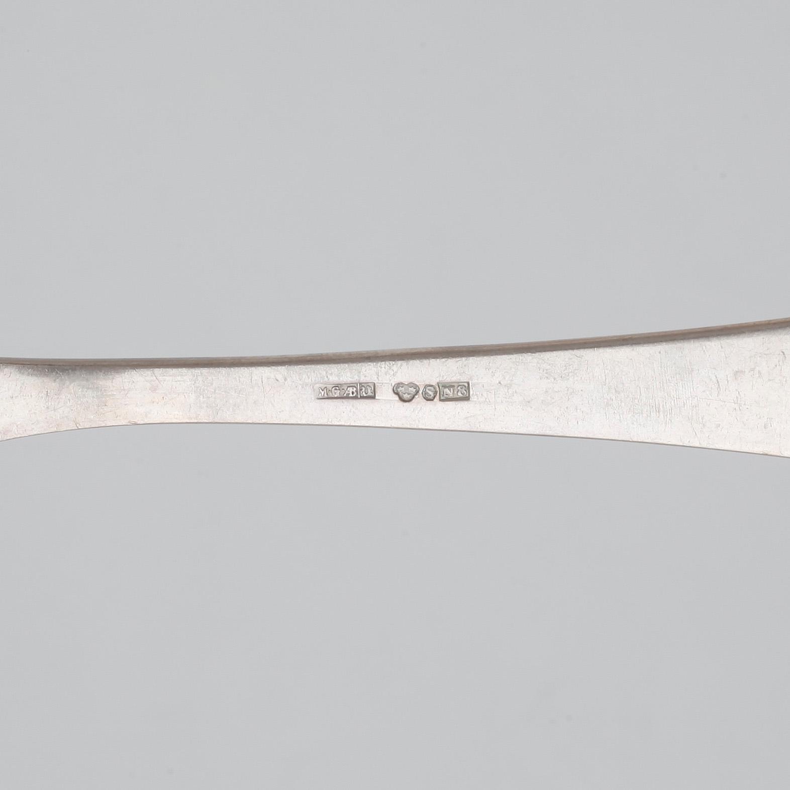 BESTICKSERVIS, 18 delar, silver, snäckmodell, KG Markströms Guldsmeds AB, Uppsala 1930-tal. Total vikt 1069 gr.
