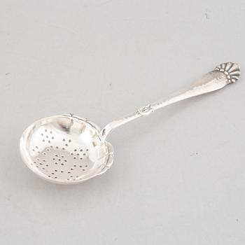 A Swedish Art Déco Silver Sugar Bowl, mark of W.A. Bolin, Stockholm 1933.