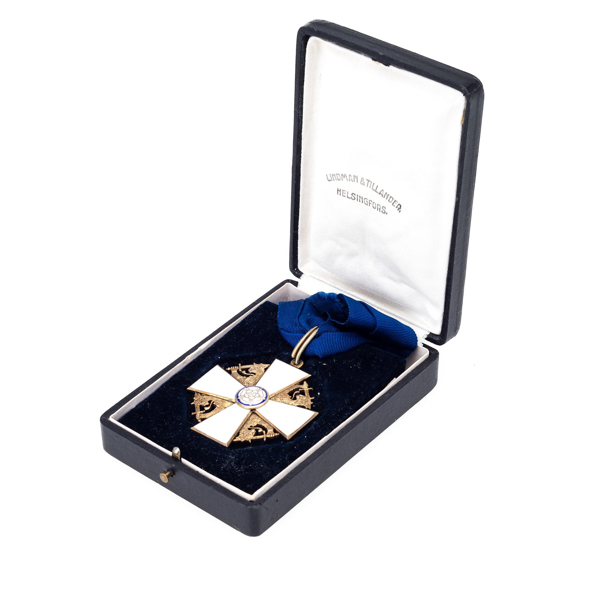 フィンランド 白薔薇勲章 金十字級 銀製 シルバーマークあり 超レア 箱付き A MEDAL, order of the white rose of Finland, goldplated