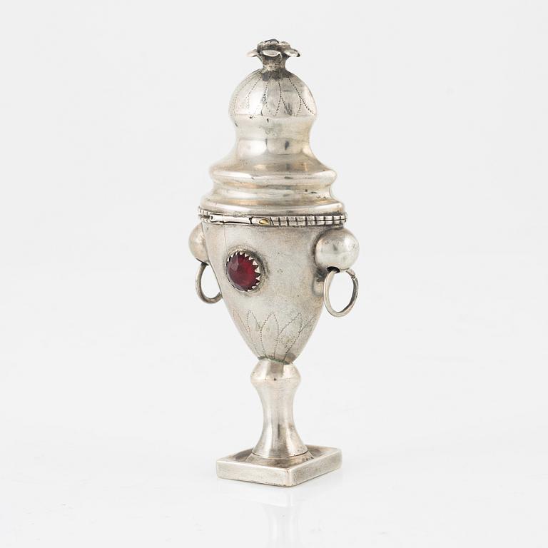 A Danish Silver Box, 'Hovedvandsegg', mark of U Stallknecht, Horsens around 1840.