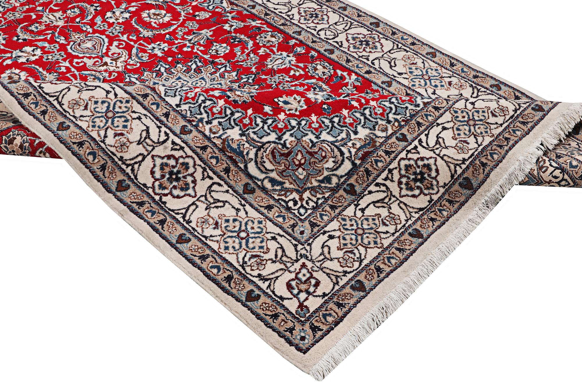 Matta, Nain, part silk, ca. 303 x 198 cm.