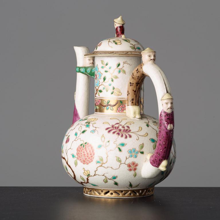 A creamware tea pot with cover, unmarked, presumably Rörstrand, 19th Century.