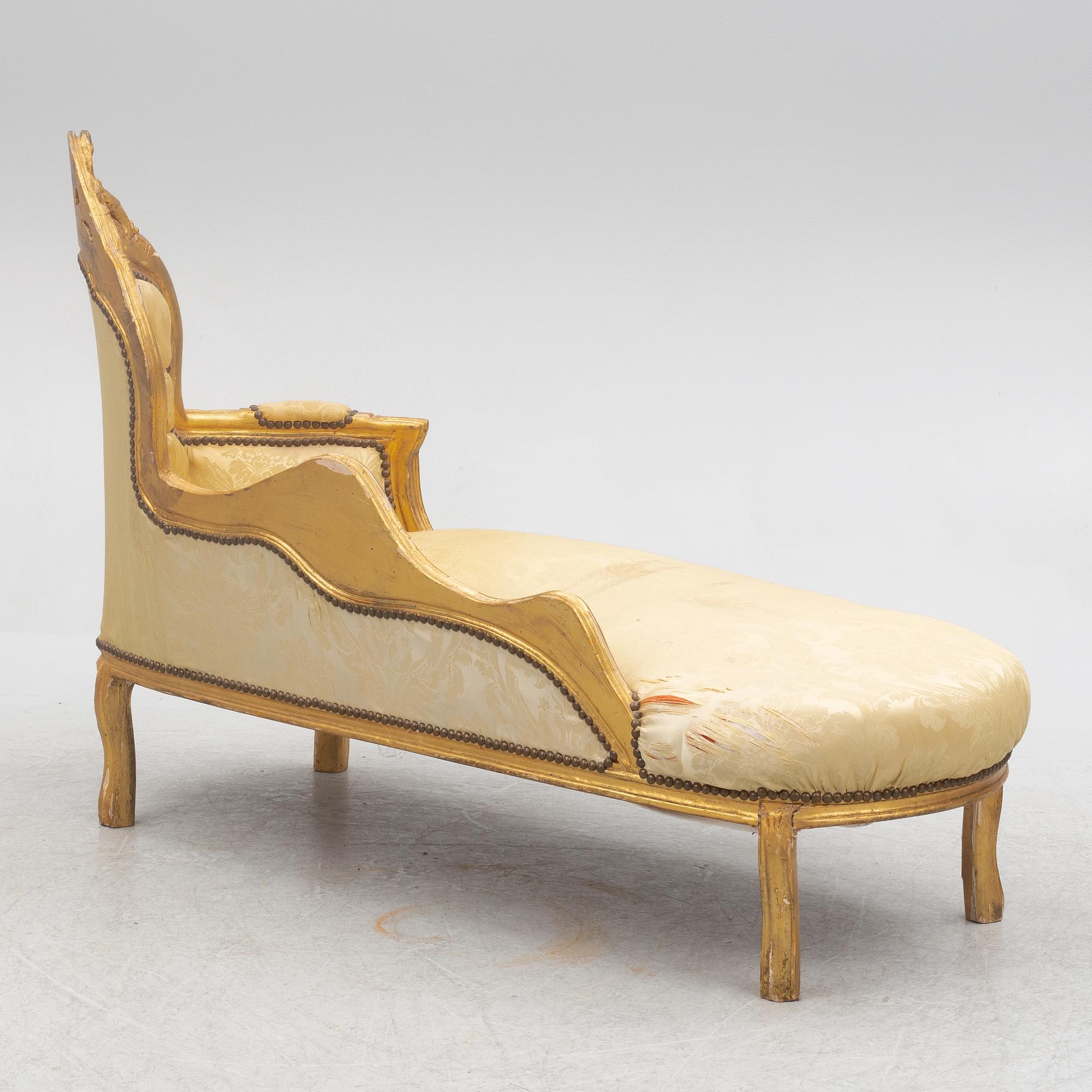 Canapé, Rococo style, first half of the 20th century.