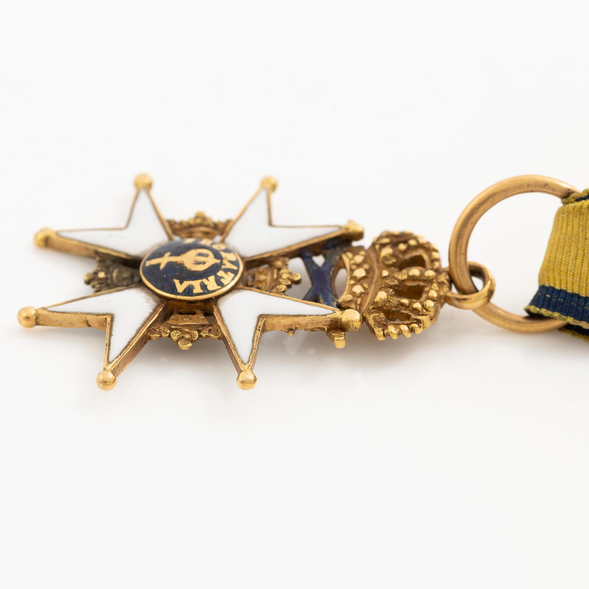 Karl XIII, two miniature order insignia, first part 19th century.