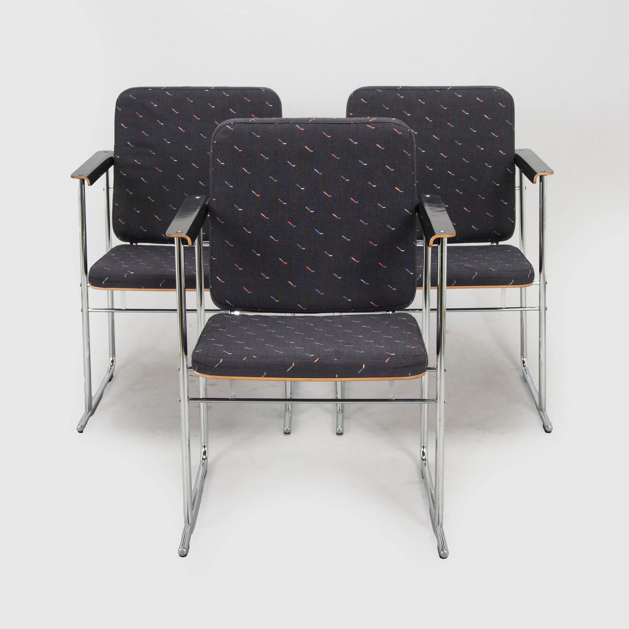 Yrjö Kukkapuro, karmstolar, 3 st, "Skaala" Avarte, 1980-tal.