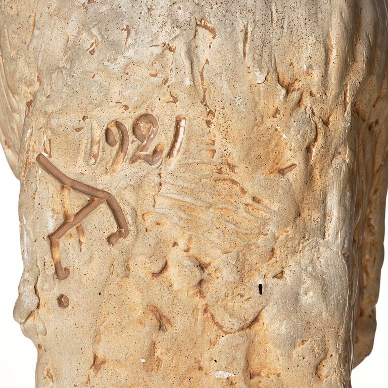 Axel Eriksson (19th/20th century), "Dekorativt huvud" ("Decorative Head").
