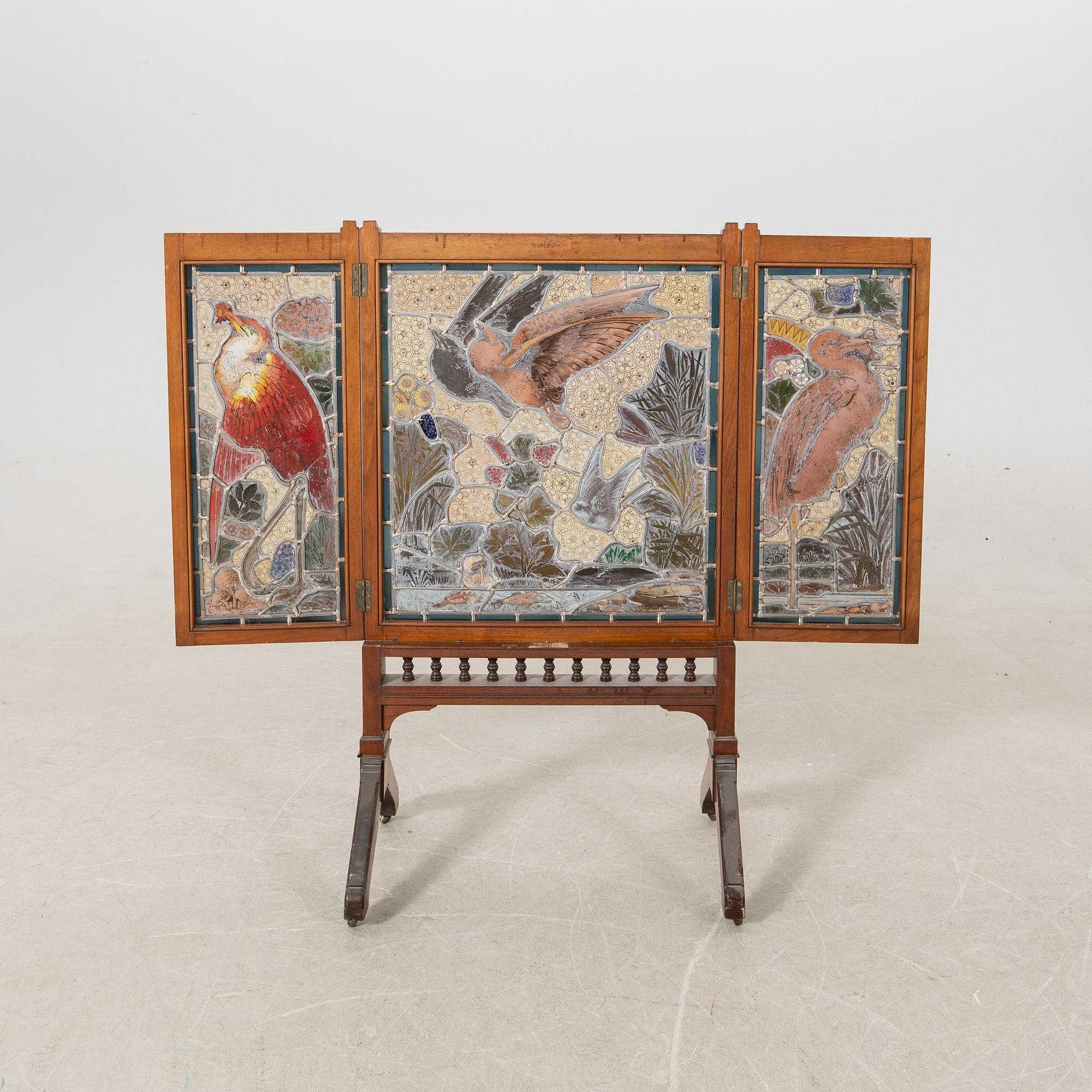 Screen/Fire screen Maple & Co around 1900.