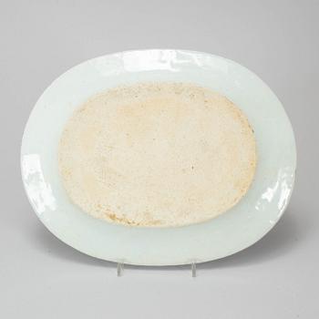 A blue and white "Fitz-Hugh part dinner service, Qing dynasty, Qianlong (1736-95). (23 pieces).