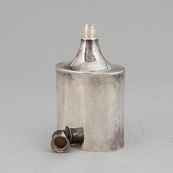 CG JONSSON SILVERSMITH, a sterling silver bottle with stopper, Stockholm 1977.