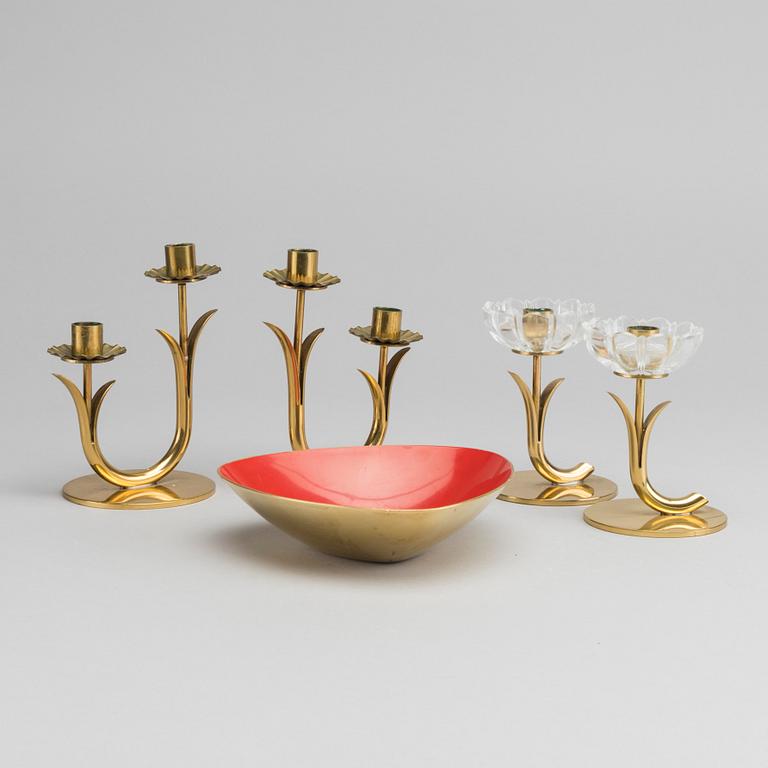 GUNNAR ANDER. Two pairs of candlesticks and a bowl, for Ystad metall. Signed.