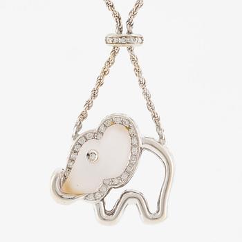 Necklace in 18K white gold with a white stone likely rock crystal and round brilliant-cut diamonds, in the shape of an elephant.