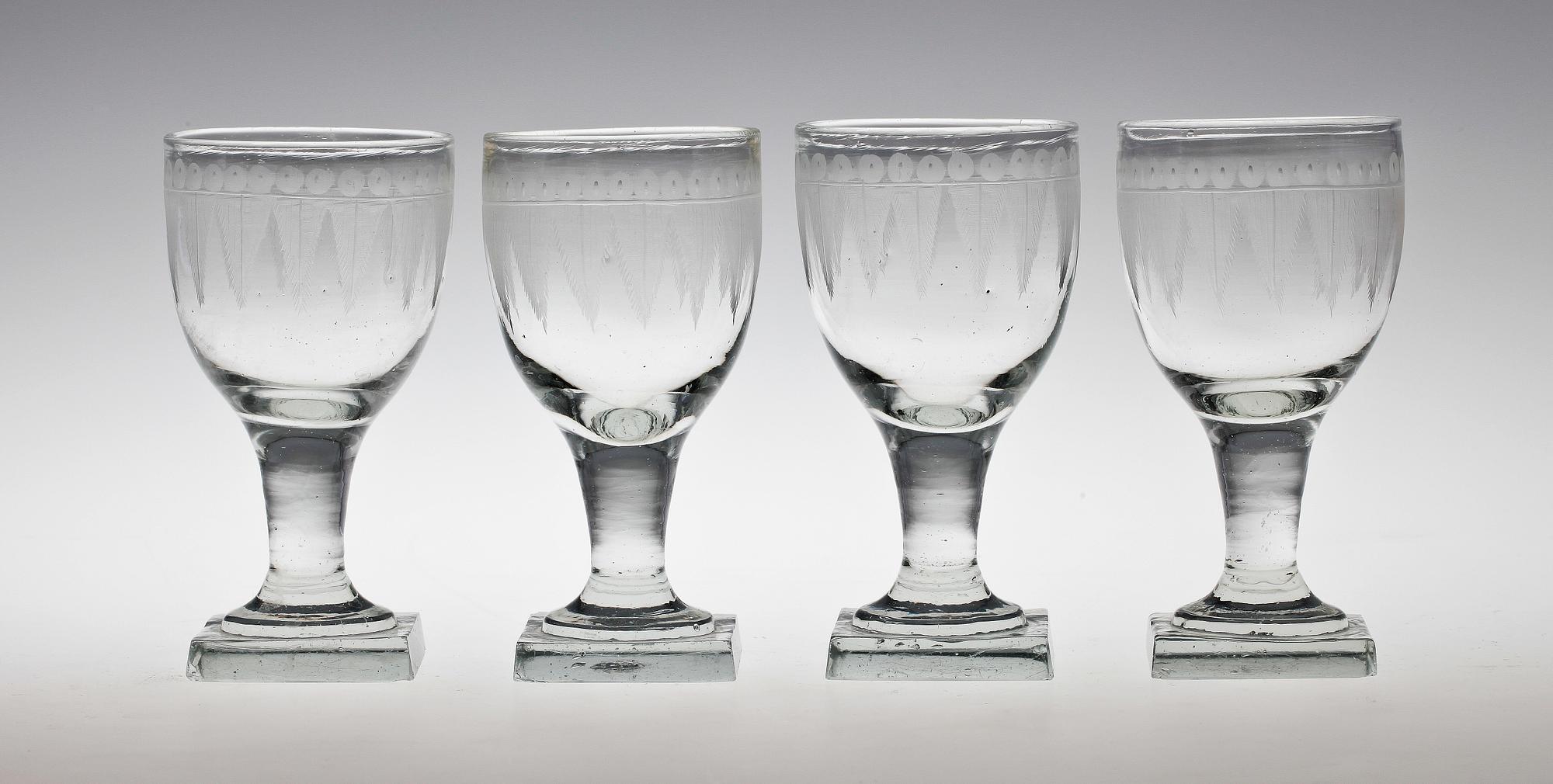 VINGLAS, 4 st, omkring 1800.