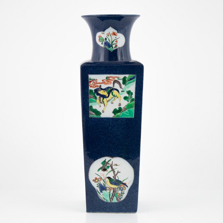 A Chinese Kangxi style vase, 20th Century.