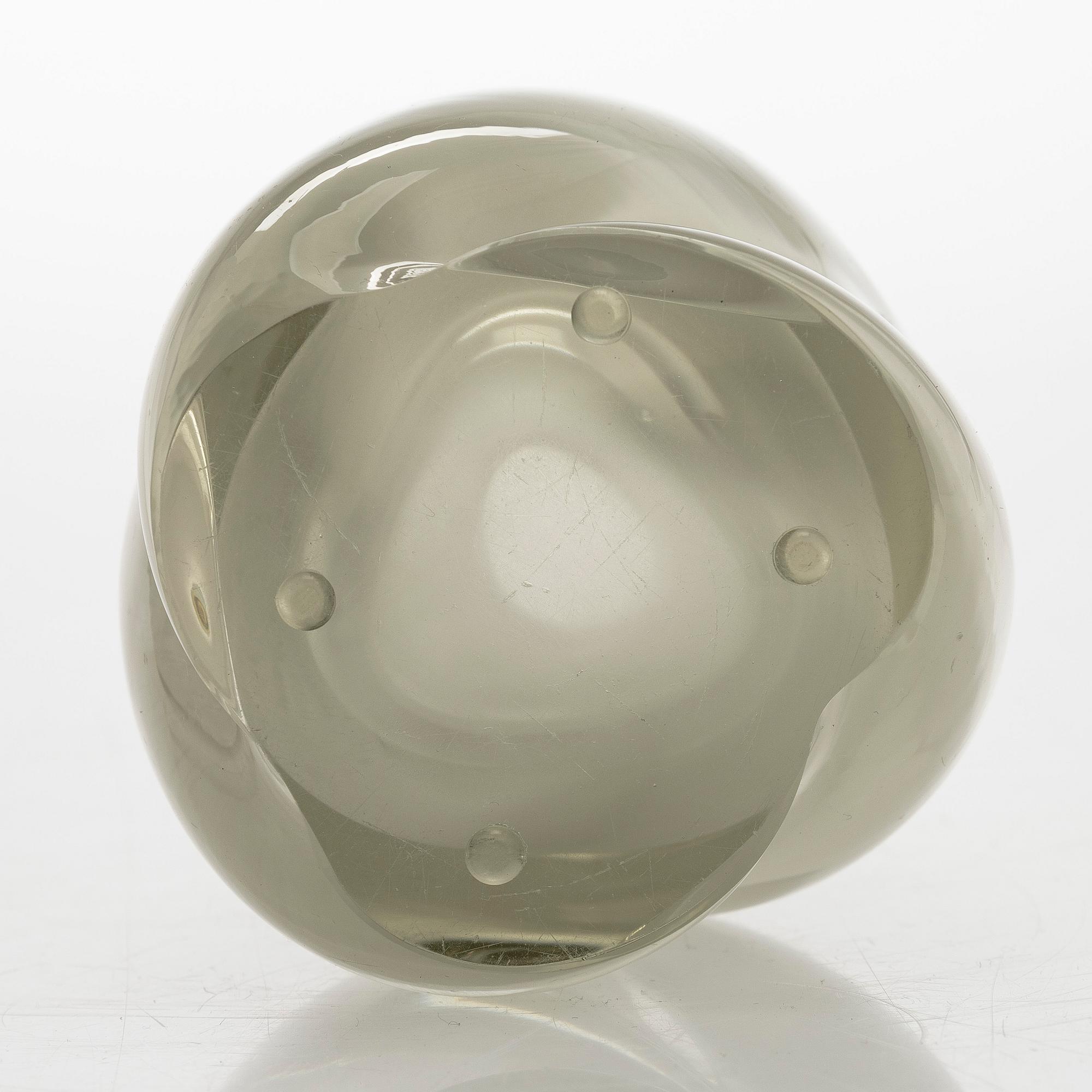 Gunnel Nyman, A glass vase, model 'GN 35', unsigned.